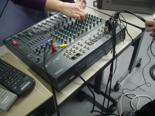 スタジオ編集機