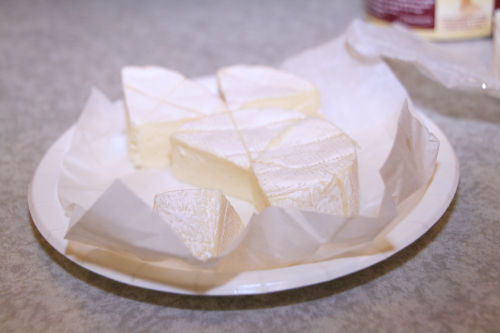 チーズです。白カビのチーズ。大変おいしゅうございました チーズ